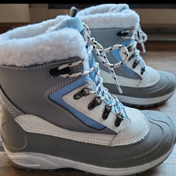 NEW Guide Gear Women's Snowridge II Insulated Winter Boots, 600, Size 8.5 - Picture 2 of 6